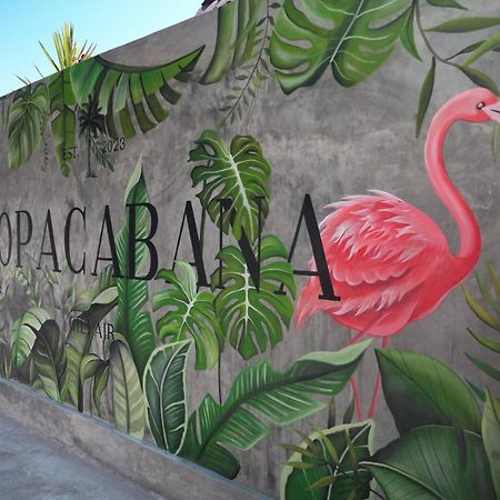 Отель Copacabana Гили-Эйр Экстерьер фото